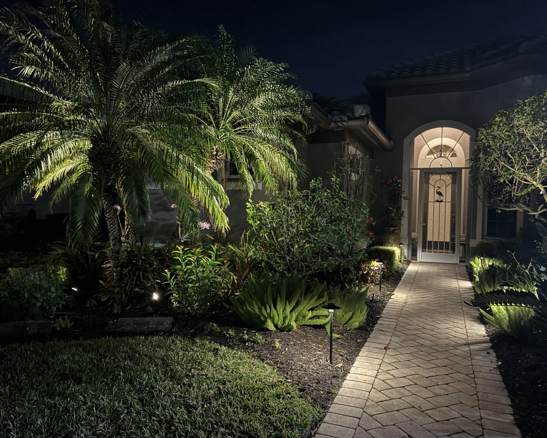 Elegant Landscape Lighting Design Elegant Landscape Lighting Design